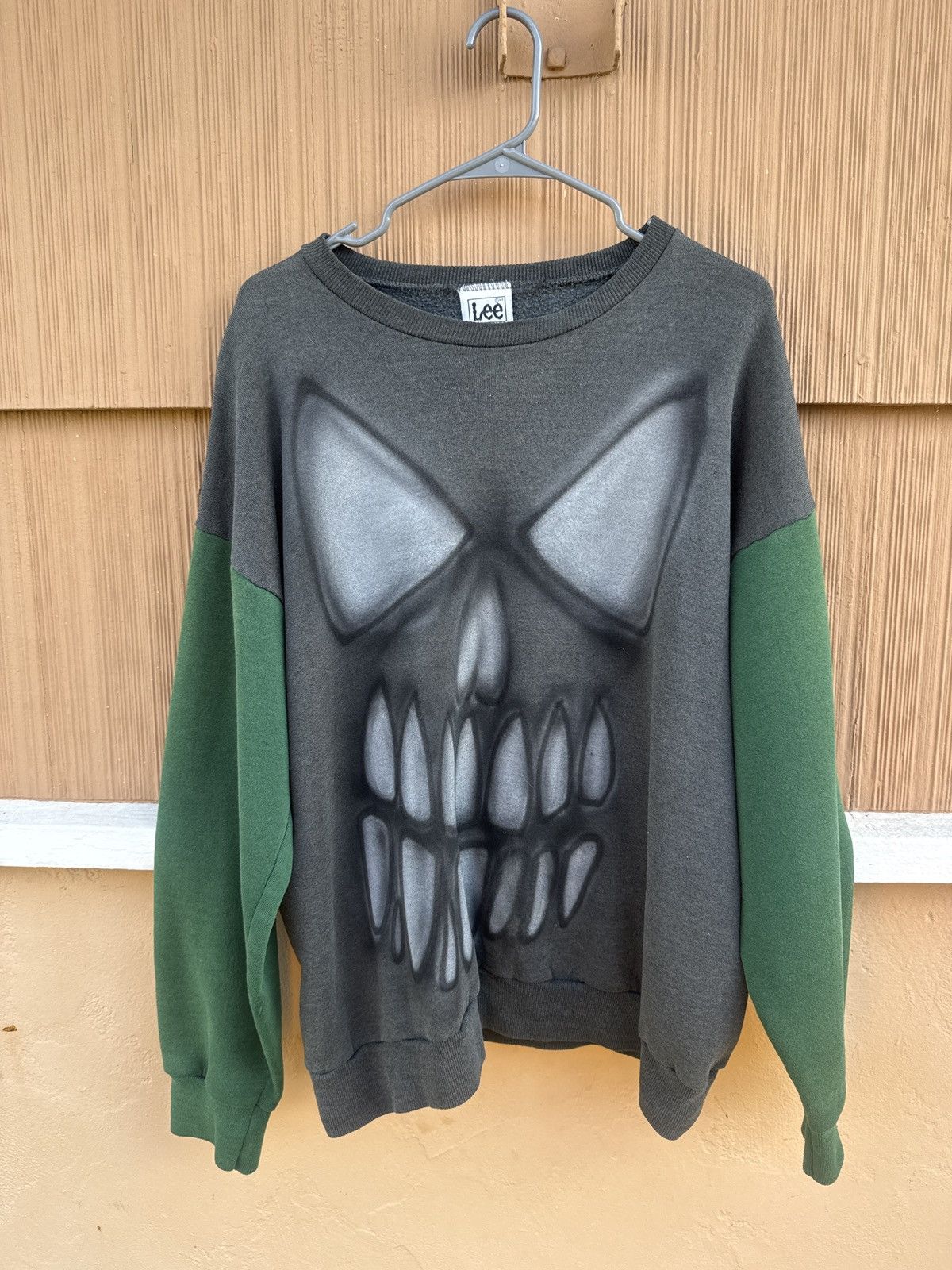 Lee Skull face airbrushed two tone crewneck Size US L / EU 52-54 / 3 - 2 Thumbnail