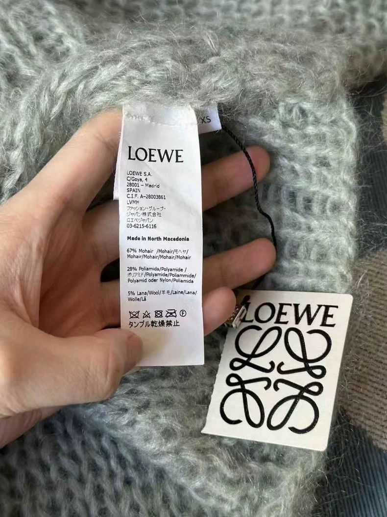 Loewe LOEWE Short light green mare hair long sleeve sweater hood Size XS / US 0-2 / IT 36-38 - 4 Thumbnail