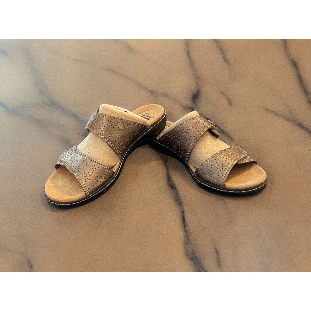 Clarks Clarks Collection Gold Sandals Shoes Leather Flats Sz 6.5 Size US 6.5 / IT 36.5 - 3 Thumbnail
