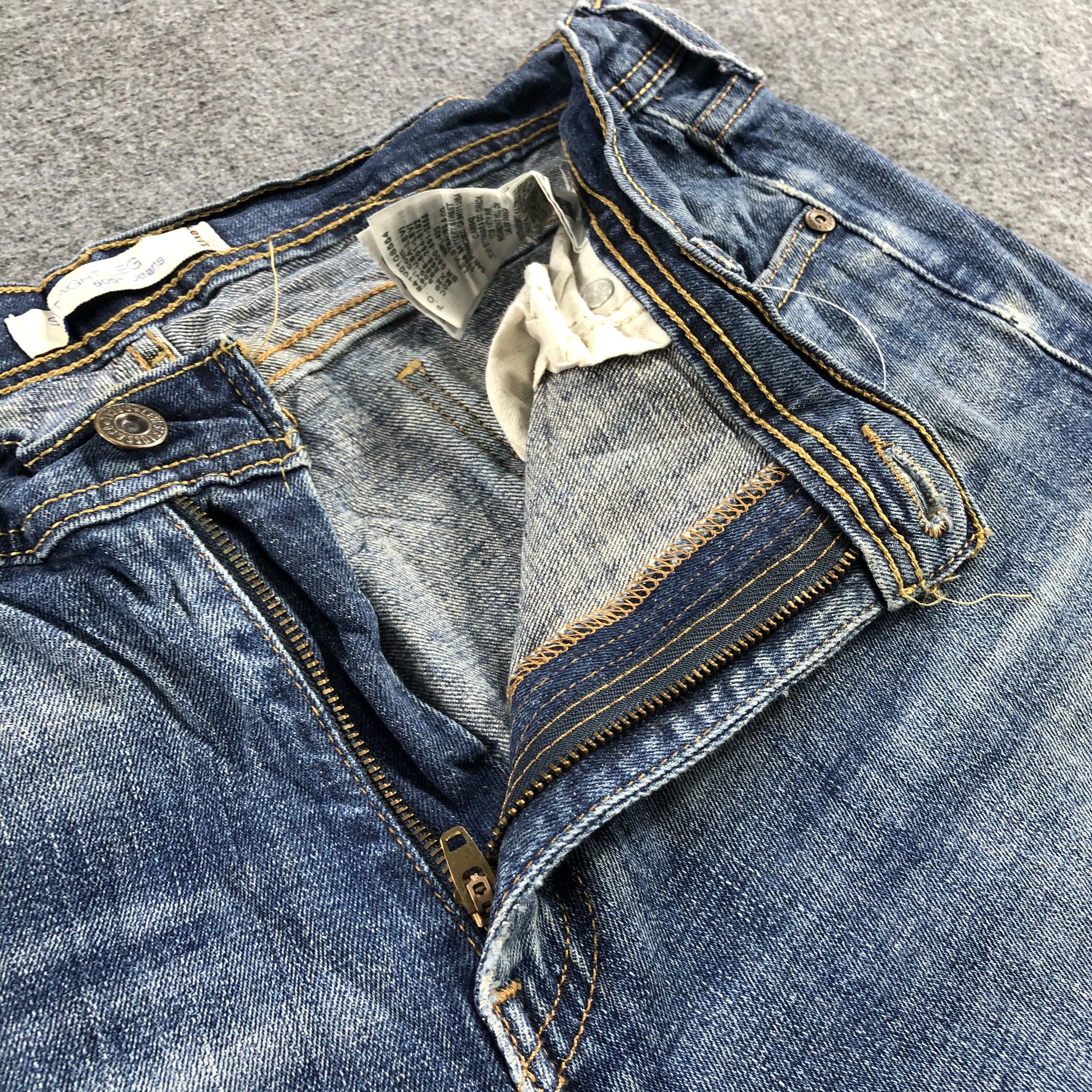 Levi's Vintage Blue Wash Levis Jeans-J2301 Size US 36 / EU 52 - 13 Thumbnail