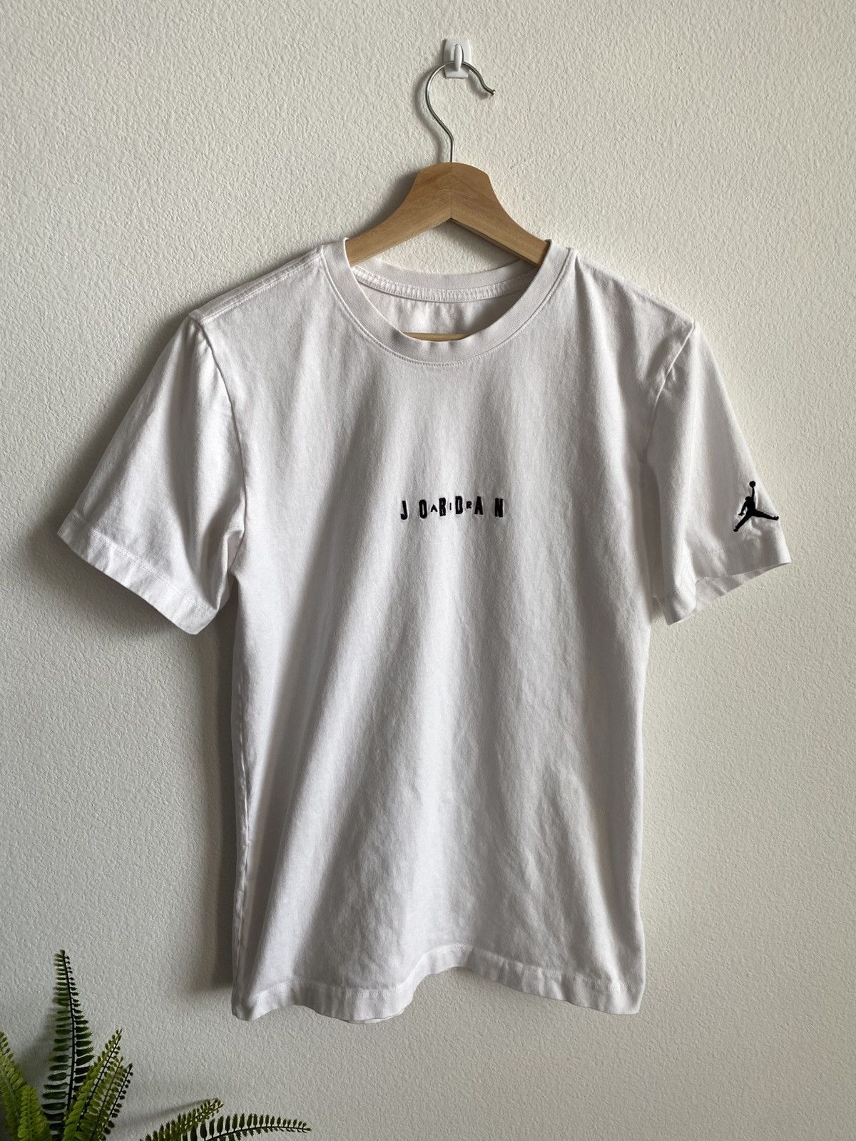 Jordan Brand Jordan Brand Logo Tee Size US S / EU 44-46 / 1 - 1 Thumbnail