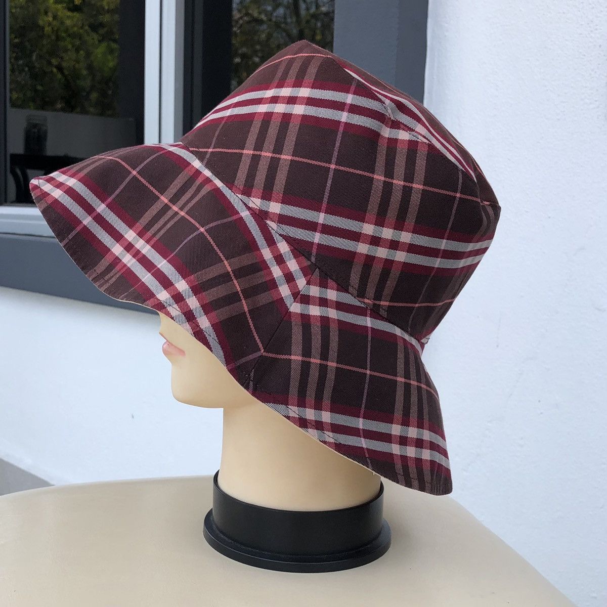 Burberry Authentic Burberry London Reversible Checked Bucket Hat Size ONE SIZE - 4 Thumbnail