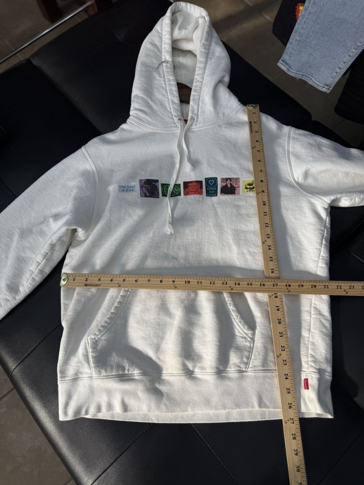Supreme Supreme Hoodie Pullover White Size Large Pre Owned Size US L / EU 52-54 / 3 - 9 Thumbnail