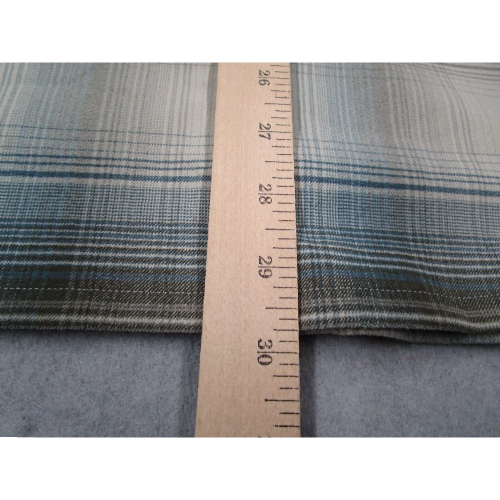 Roark VINTAGE not applicable; but follow: Roark Jacket Mens L Classic Fit Snap Front Shacket Wool Blend Gray Plaid Pockets All Seasons Travel Hiking Outdoor Size US L / EU 52-54 / 3 - 7 Thumbnail