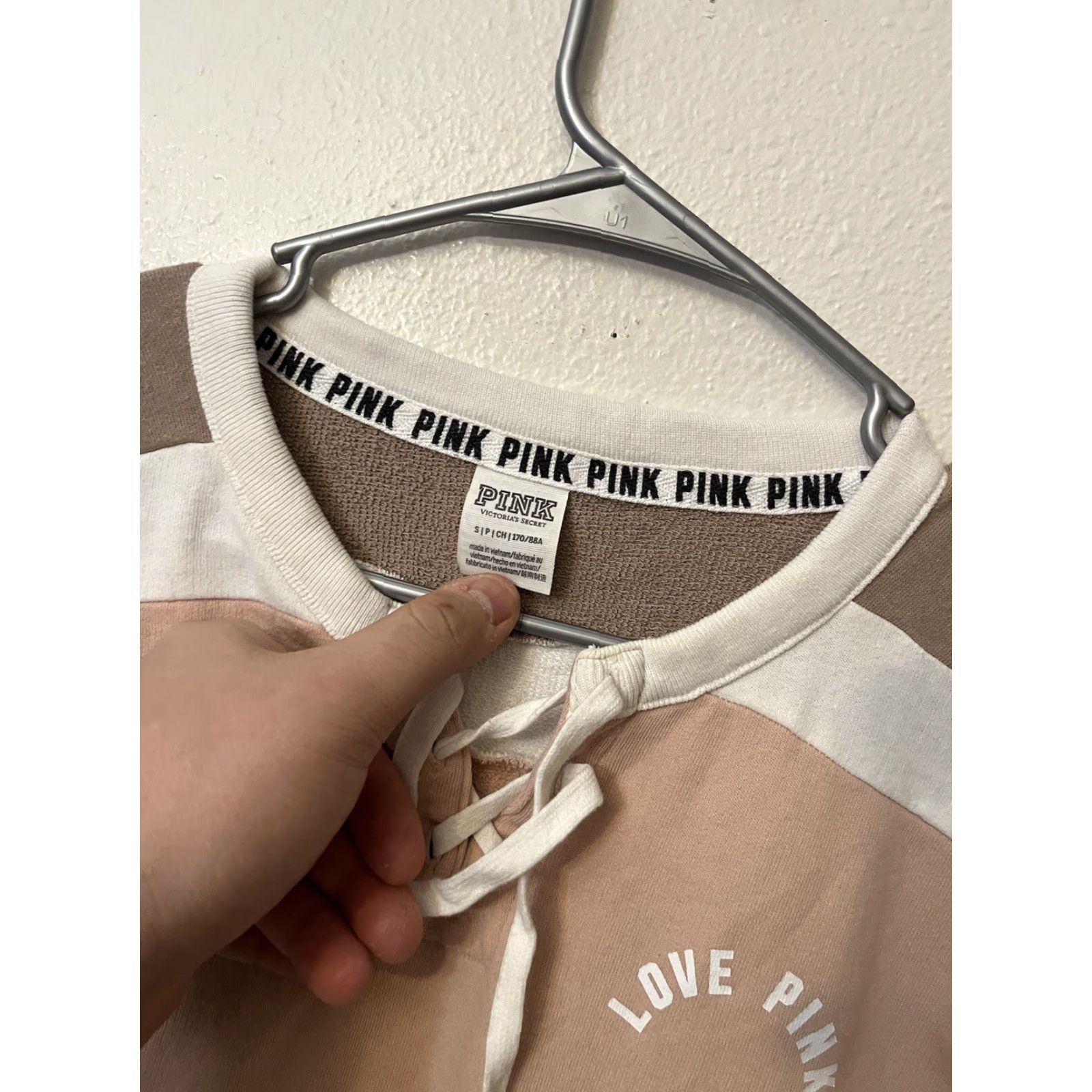 Victoria's Secret Victoria's Secret PINK Sweatshirt Pullover Long Sleeve Casual Logo Pink Small Women's Regular Sweatshirt Size S / US 4 / IT 40 - 2 Thumbnail