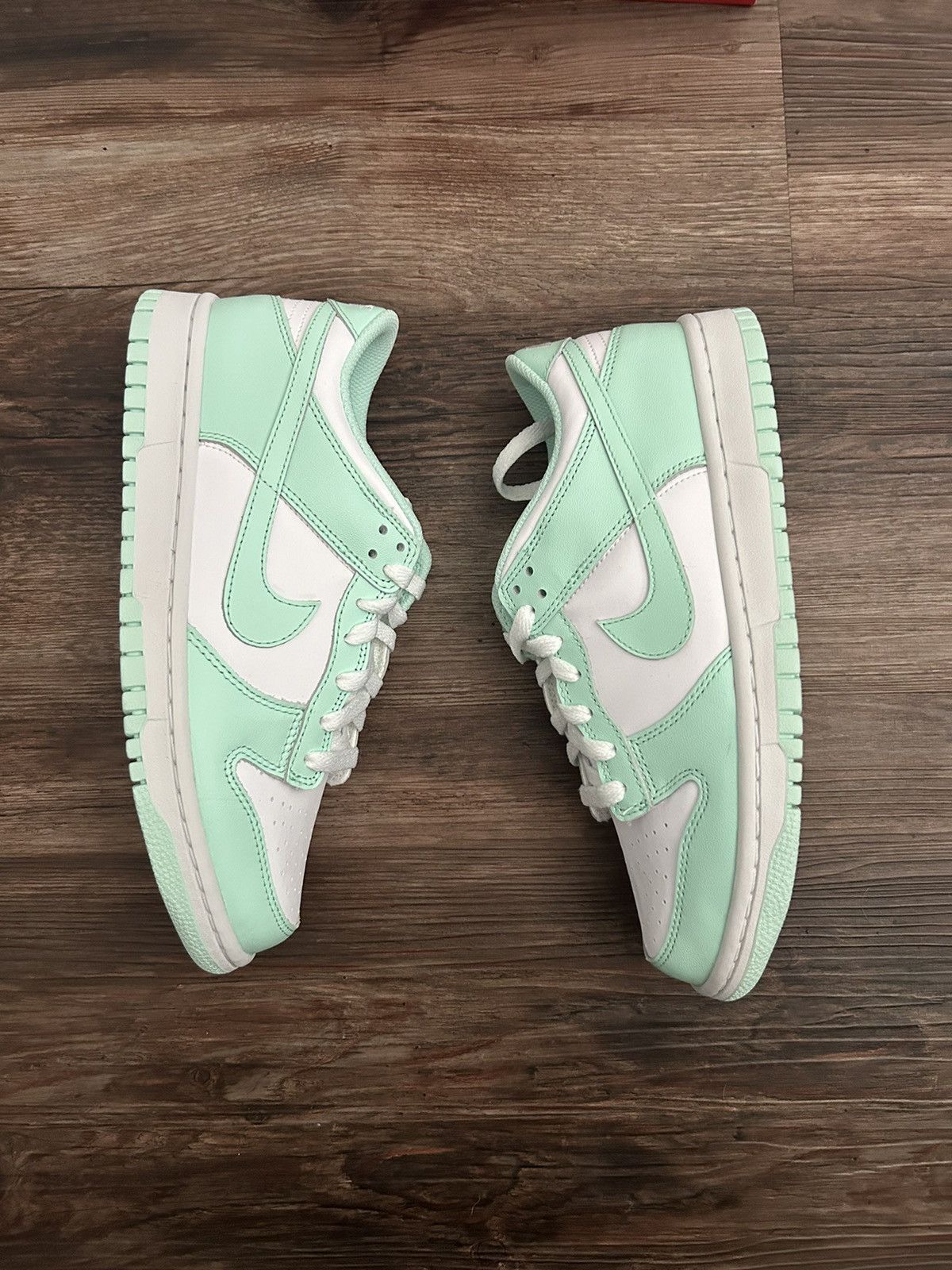 image of Nike Dunk “Green Glow” Shoes in Green/White, Men's (Size 7)
