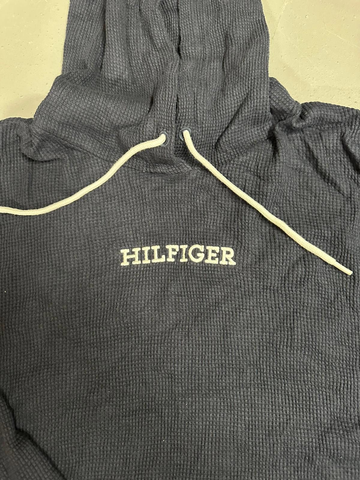 Tommy Hilfiger Tommy Hilfiger Navy Waffle Knit Hoodie Size L / US 10 / IT 46 - 3 Thumbnail