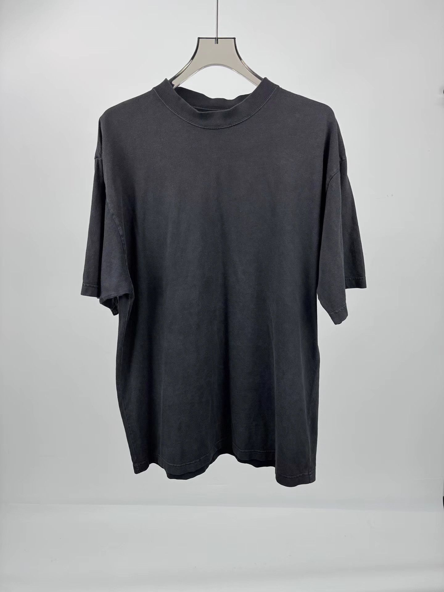 Balenciaga BALENCIAGA Back Logo Print Short Sleeve Tee Size US L / EU 52-54 / 3 - 2 Thumbnail