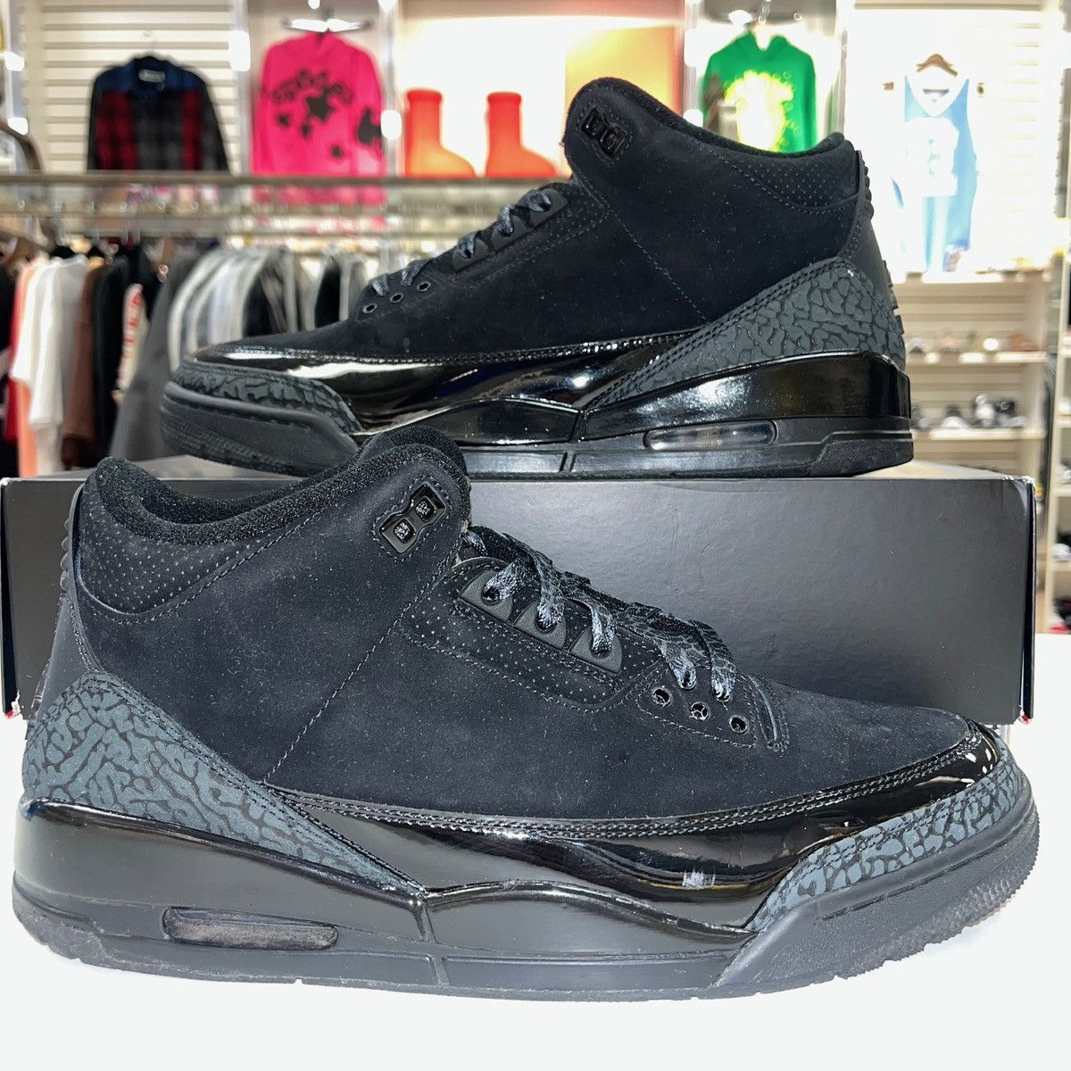 Jordan Brand Size 11 -Nike Air Jordan 3 Retro Black Cat (2025) CT8532-001 Size US 11 / EU 44 - 1 Thumbnail