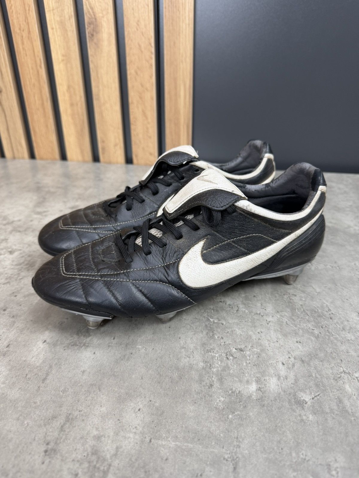 Nike × Vintage Vintage 2006 Nike Tiempo Legend Indoor Cleats