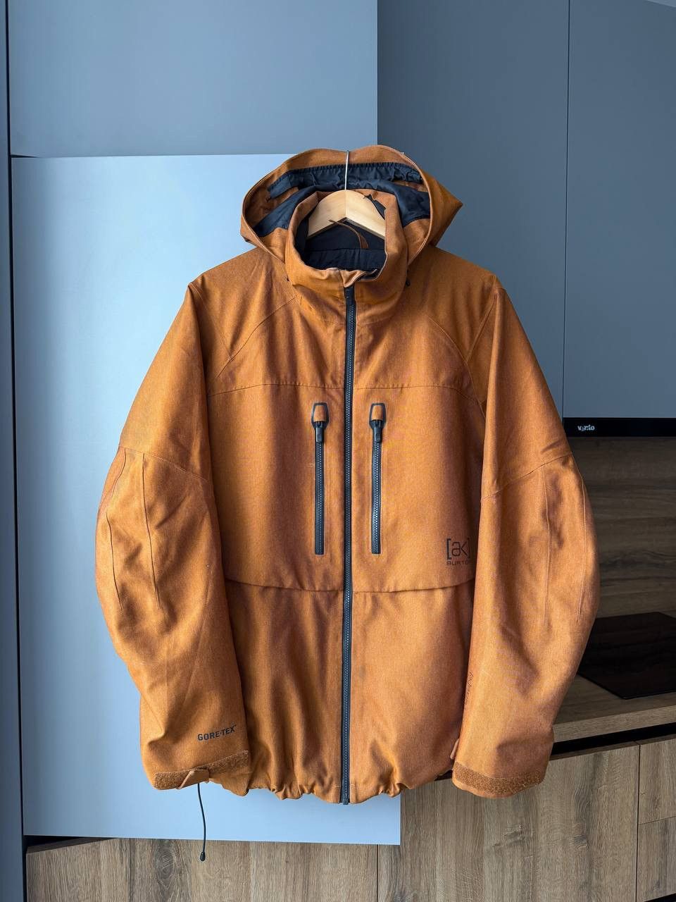 MSRP $630 AK 3L Hover Jacket Stretch