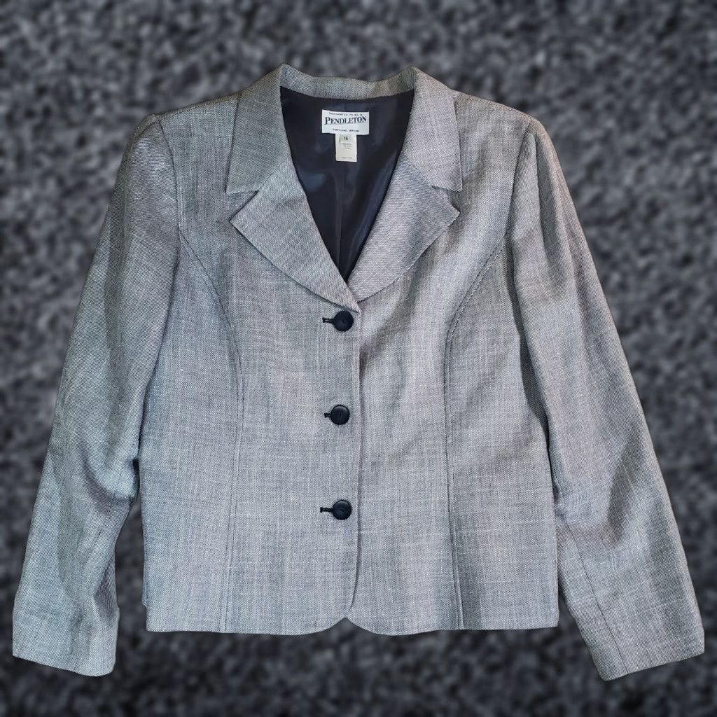 Pendleton VINTAGE Pendleton Womens 14W Coat Blazer Gray Virgin Wool USA Coat Blazer Wool Lined Pockets Collared Buttons Vintage Mens Womens Girls? Size XL / US 12-14 / IT 48-50 - 1 Thumbnail