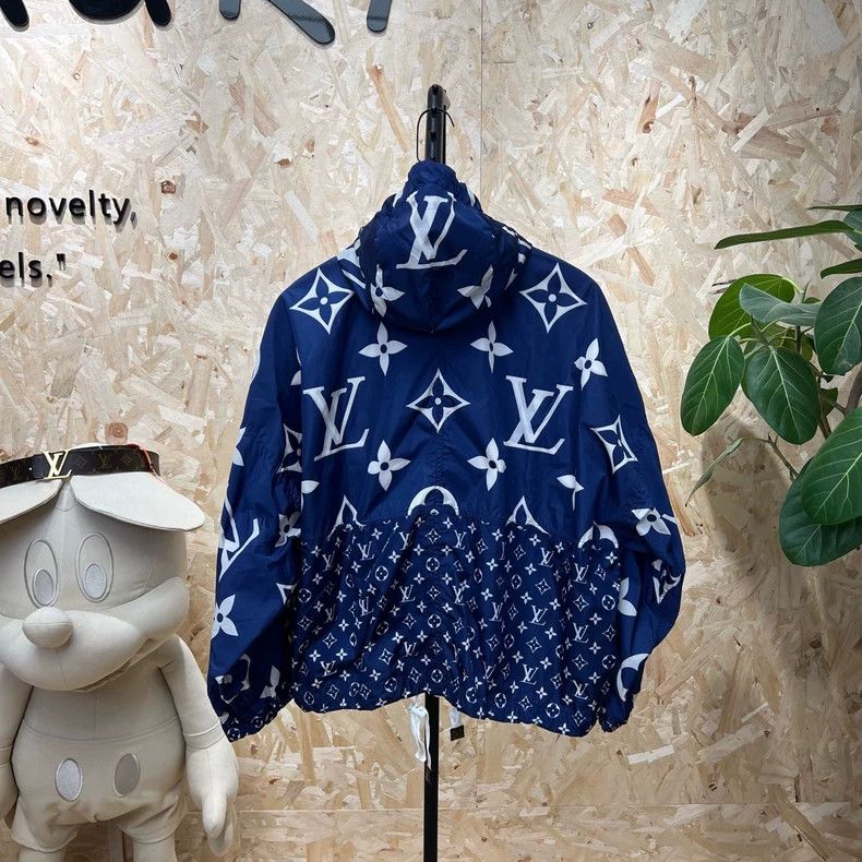 Louis Vuitton Louis Vuitton Blue presbyopic assault jacket Size XS / US 0-2 / IT 36-38 - 2 Thumbnail