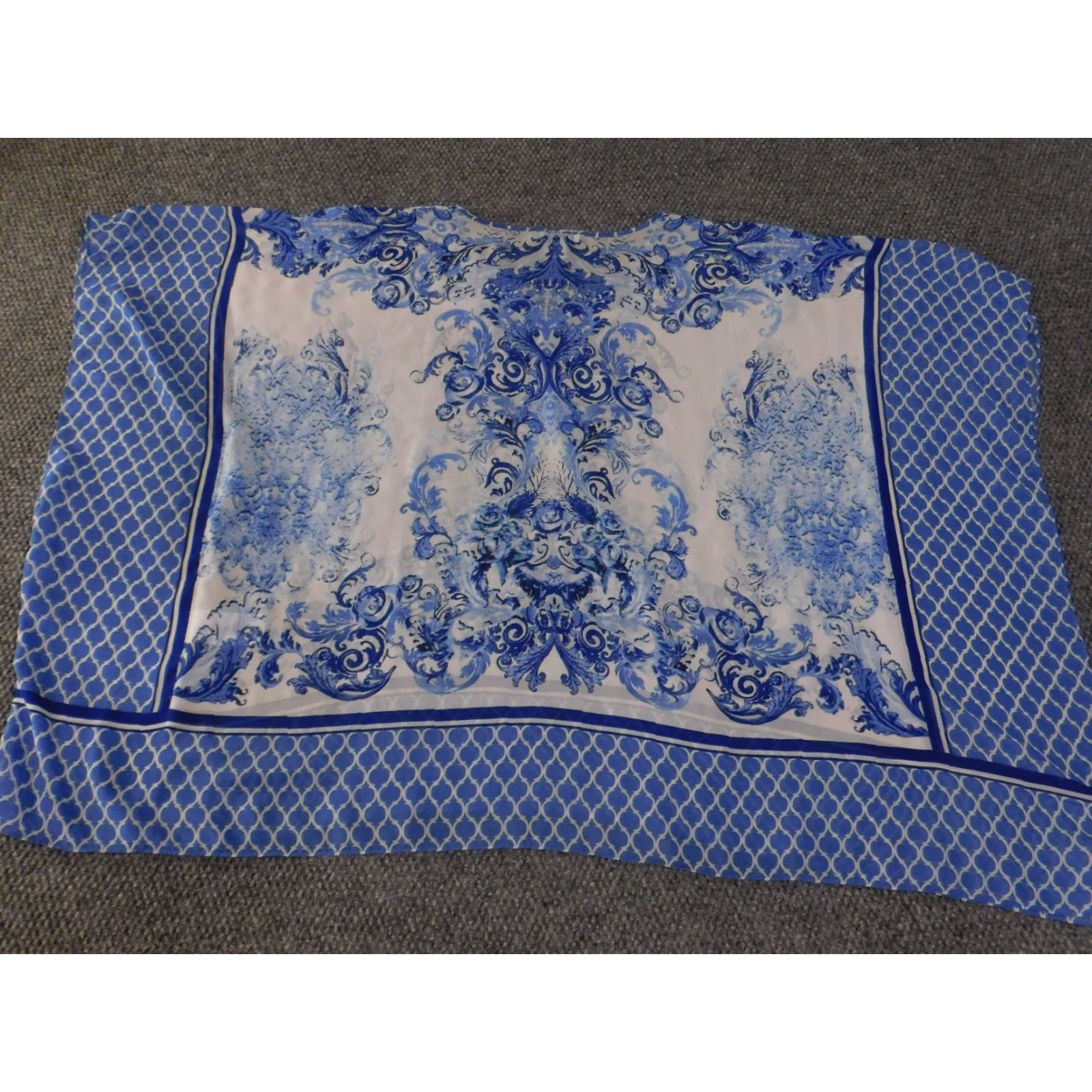 Vintage Susan Graver Blouse Womens 1X Blue White Printed Short Sleeve Tunic Top Size XL / US 12-14 / IT 48-50 - 6 Thumbnail