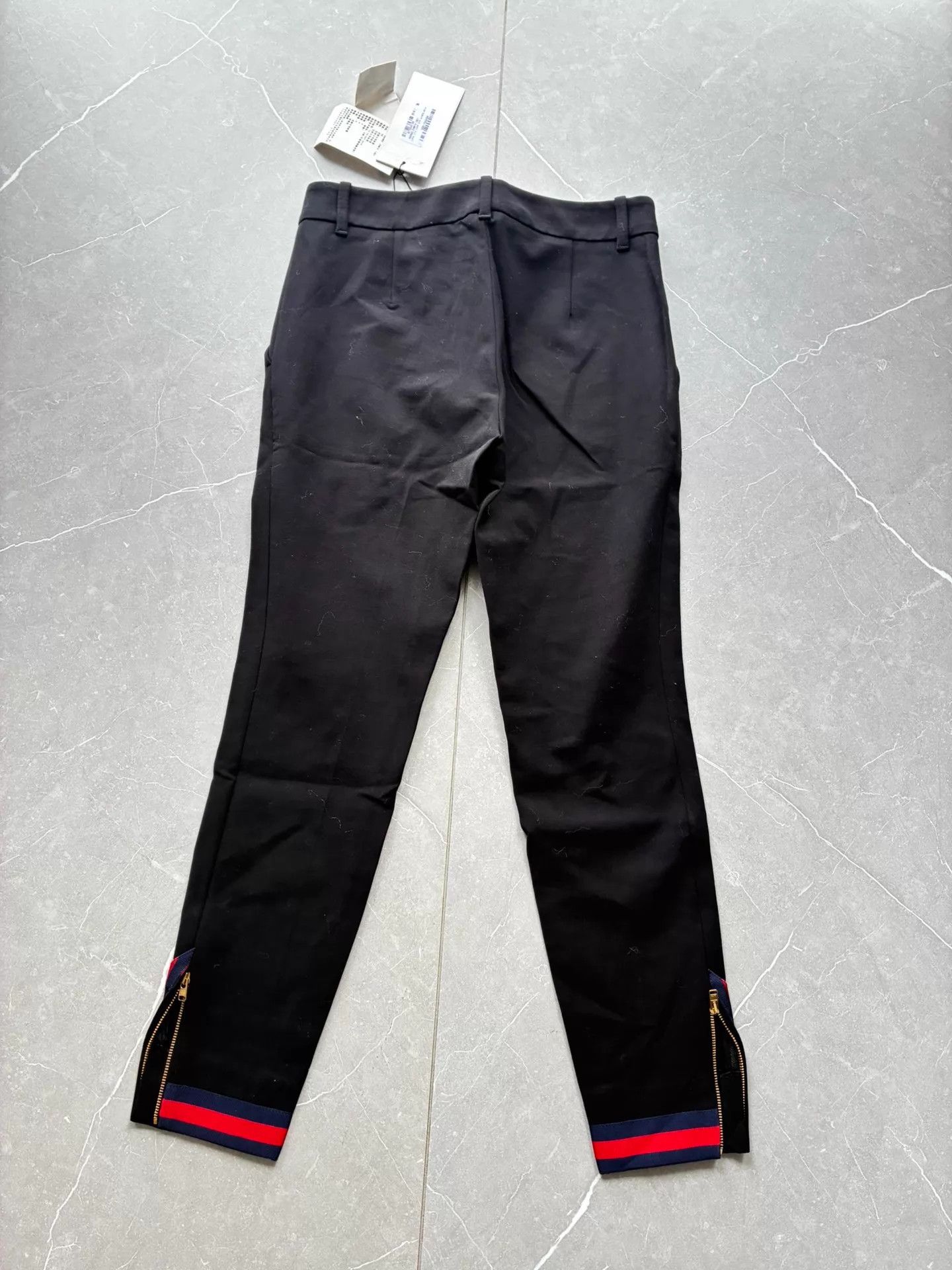 Gucci Gucci Women's Black Casual Pants 36 Size 25" / US 0 / IT 36 - 2 Thumbnail