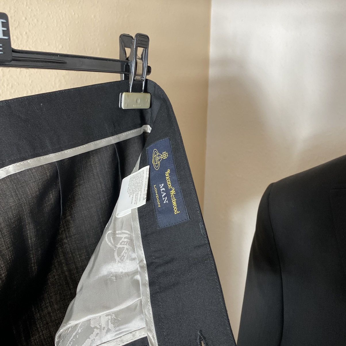 Vivienne Westwood Avant-Garde Suit Vivienne Westwood Black Size 52L - 18 Thumbnail