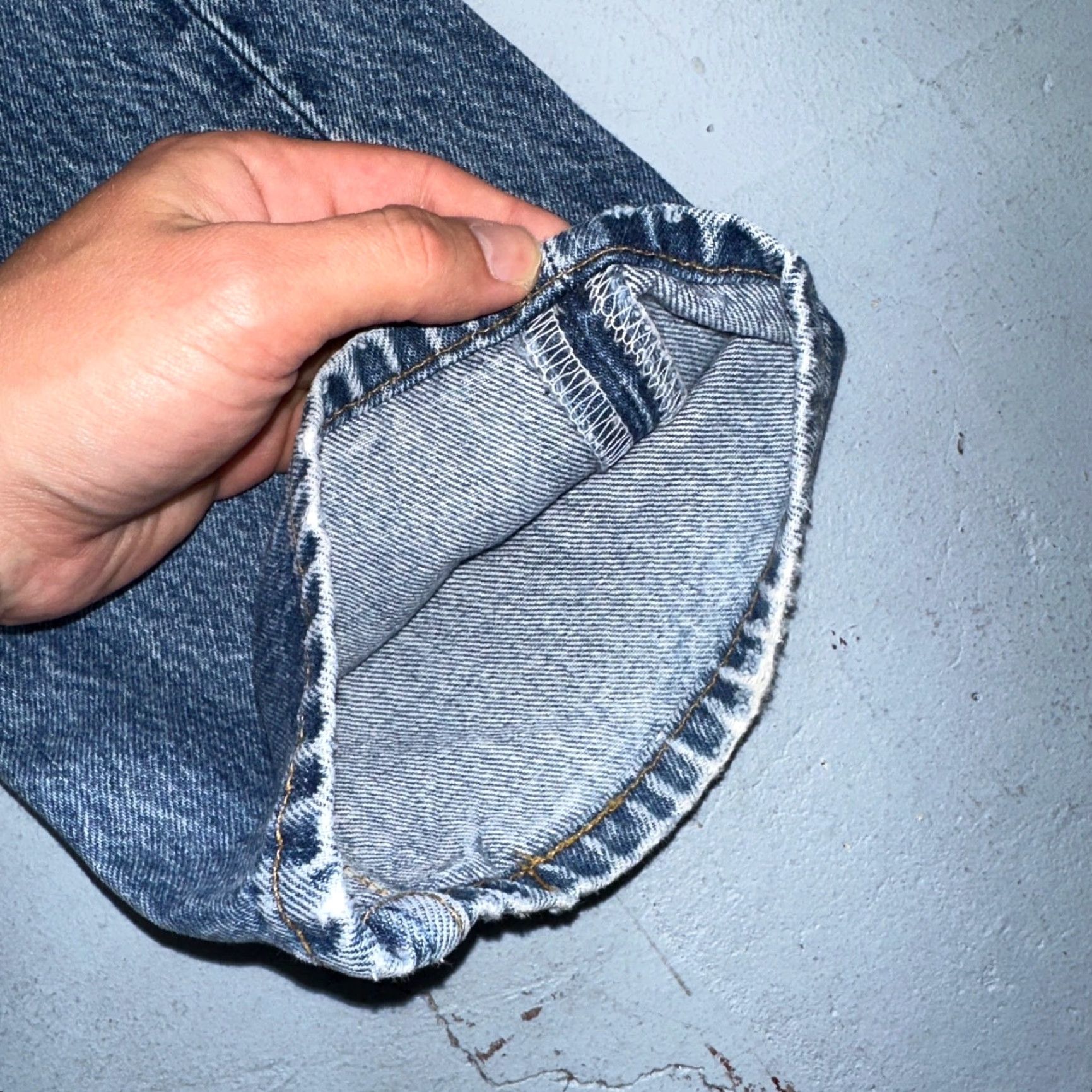 Levi's VINTAGE Levi's 501 Jeans Men 35x34 Light Wash Denim Straight Leg 90s USA Size US 35 - 4 Thumbnail