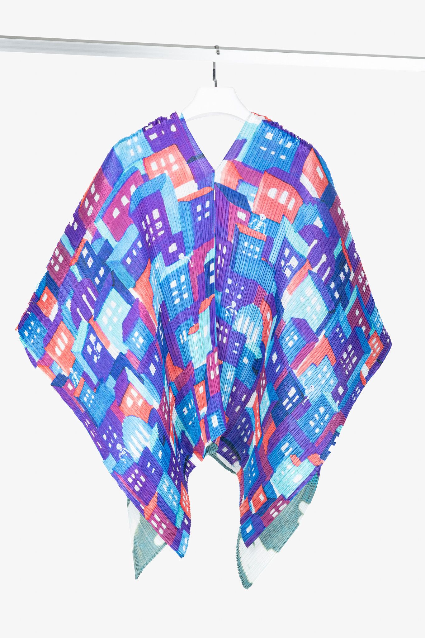 Pleats Please Issey Miyake Pleats Please Issey Miyake Blue Streetscape-Print Shawl Size ONE SIZE - 2 Thumbnail