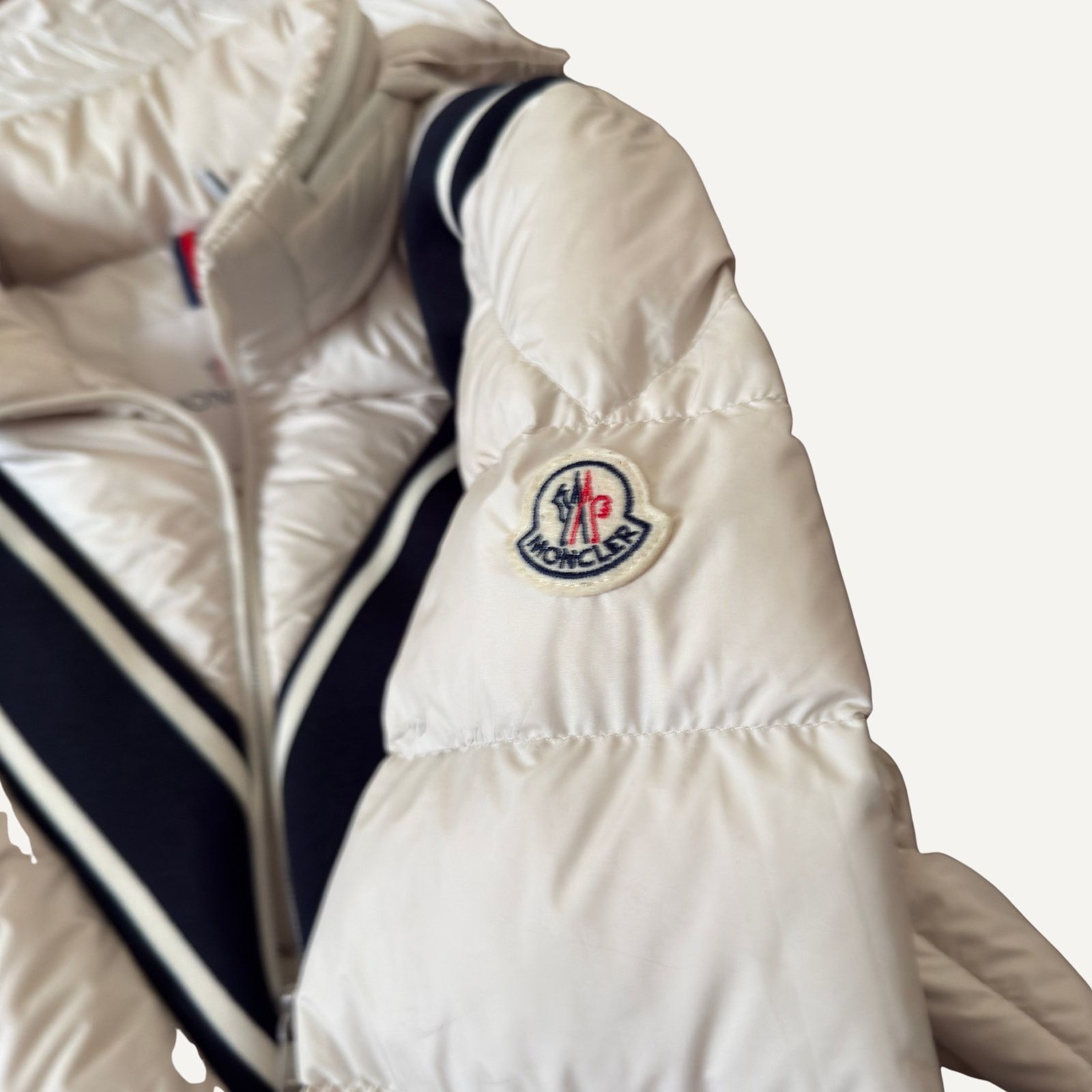 Moncler Size 2 - Moncler Men's Barrot Down Hooded Quilted Jacket Size US M / EU 48-50 / 2 - 5 Thumbnail