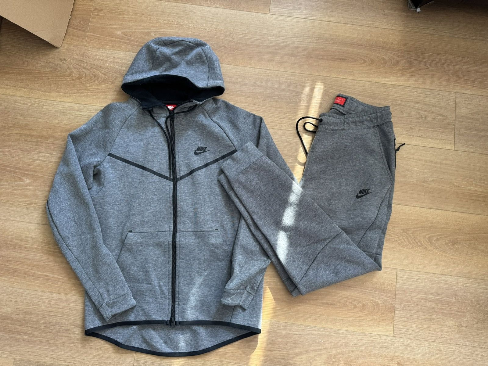 Nike Nike Tech Fleece Tracksuit Set - Size Medium Size US M / EU 48-50 / 2 - 1 Thumbnail