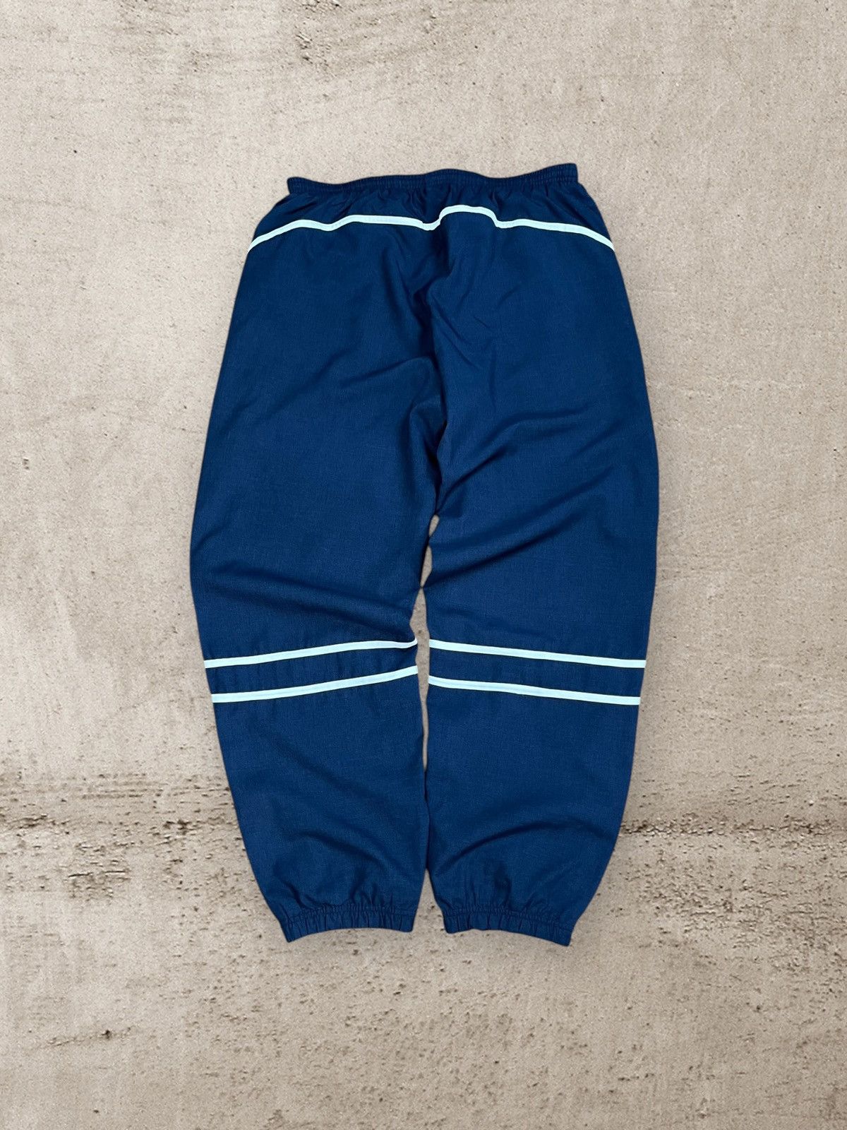 Nike × Vintage Vintage 90s NIKE Navy Tarck Pants Swoosh Sweatpants XL Size US 36 / EU 52 - 5 Thumbnail