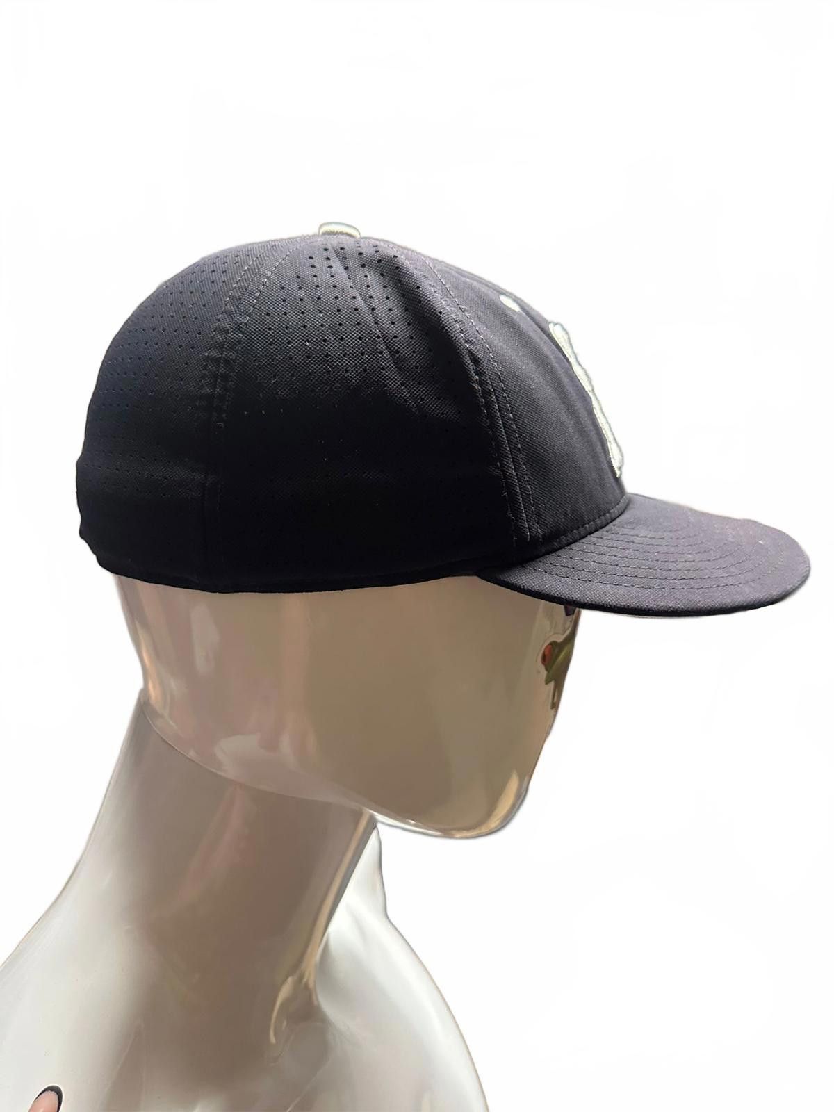 Designer Stylish Black Snapback Cap with White Lettering Size ONE SIZE - 4 Thumbnail