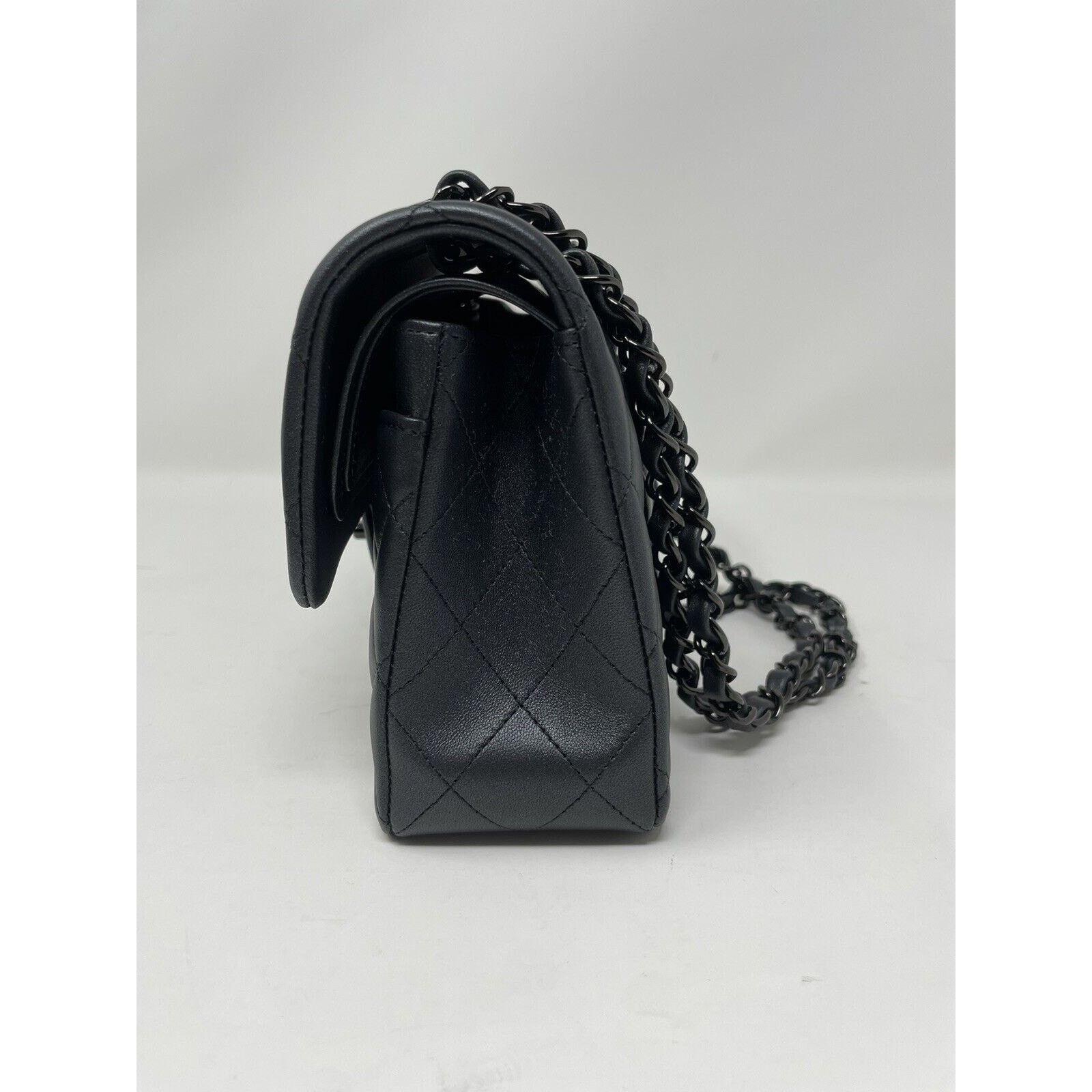 Chanel SO BLACK Small Classic Double Flap Black Pearly Lambskin 23B Size ONE SIZE - 5 Thumbnail