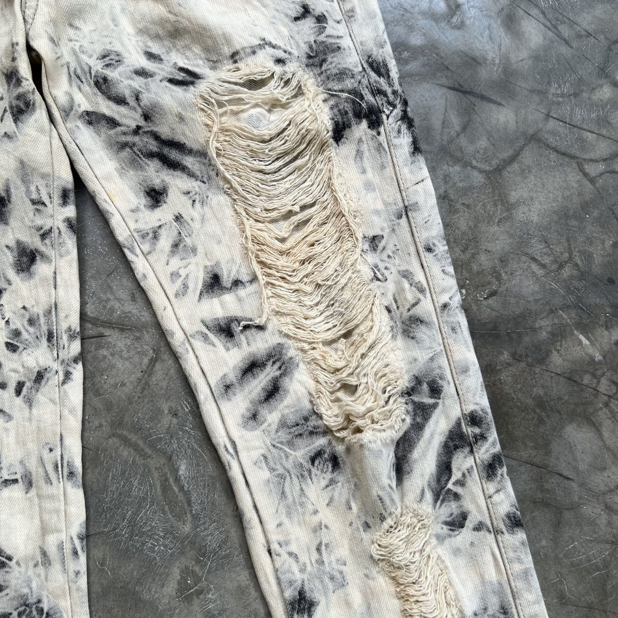 If Six Was Nine 2000s Siwy If six was nine style Distressed Skinny Jeans Size US 26 / EU 42 - 4 Thumbnail