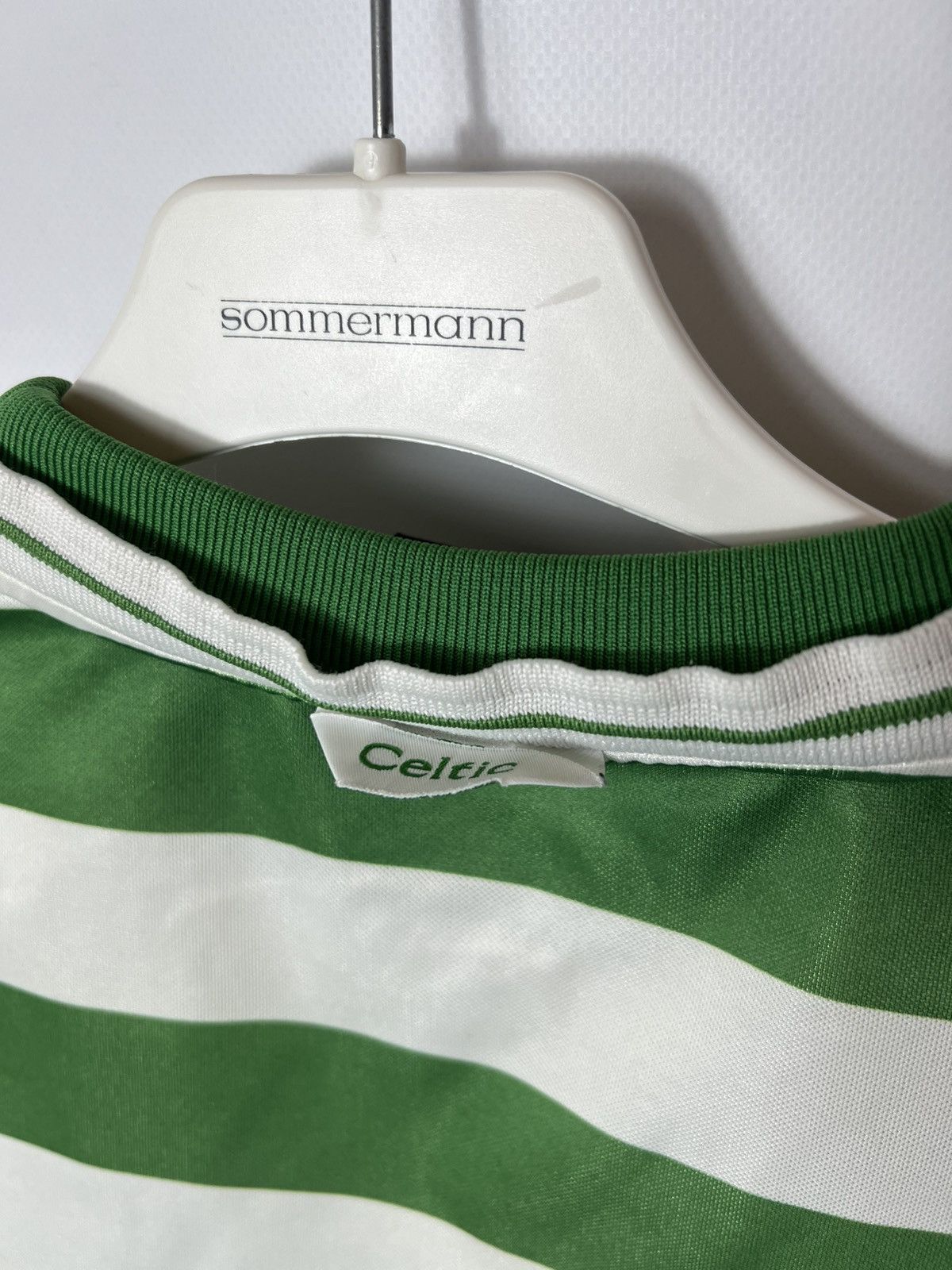 Umbro Vintage soccer football Embro Celtic Jersey Size Boys Xl Size US S / EU 44-46 / 1 - 12 Thumbnail