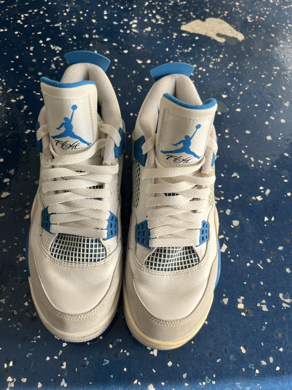 Jordan Brand Jordan 4 white and blue Size US 7.5 / EU 40-41 - 3 Thumbnail