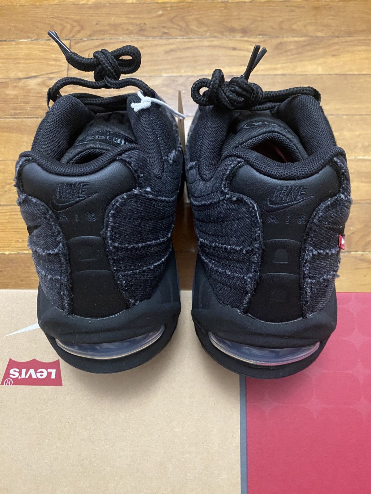 Levi's × Nike Size 13 - Nike Air Max 95 OG Levis Black Men’s Size US 13 / EU 46 - 5 Thumbnail