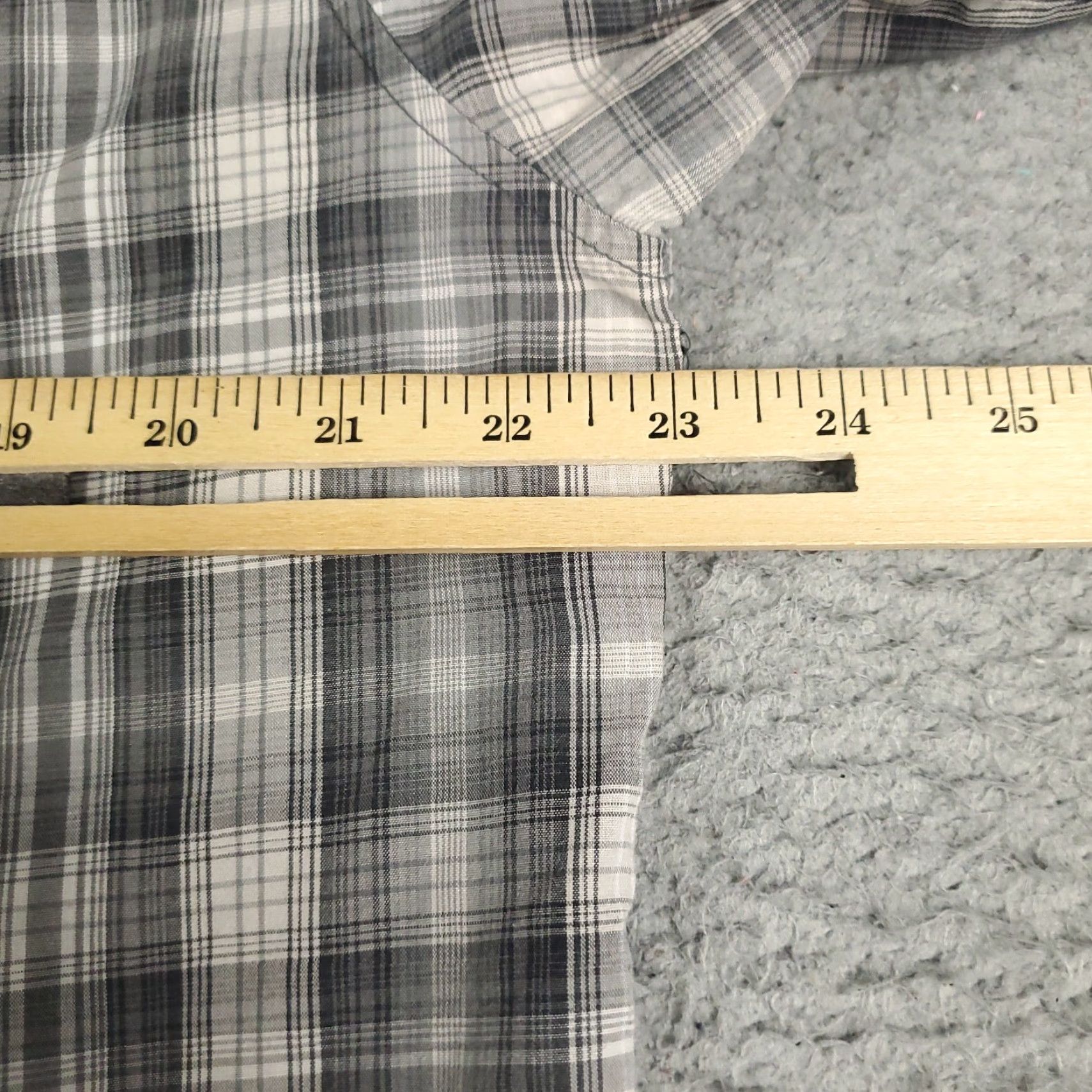 Vintage Columbia Button-Up Mens Shirt Large Gray Plaid Vented Long Sleeve Collared Cotton Blend Polyester Woven Size US L / EU 52-54 / 3 - 5 Thumbnail