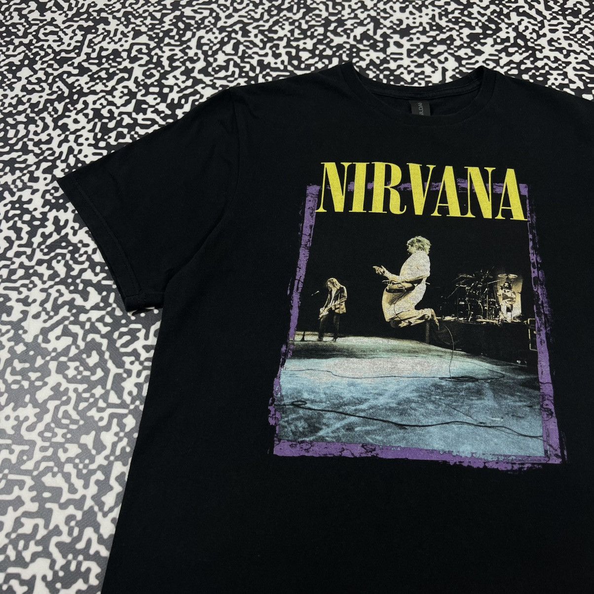 Nirvana Vintage Y2K Nirvana Stage Jump Band Rock Tour T-shirt Size US M / EU 48-50 / 2 - 5 Thumbnail