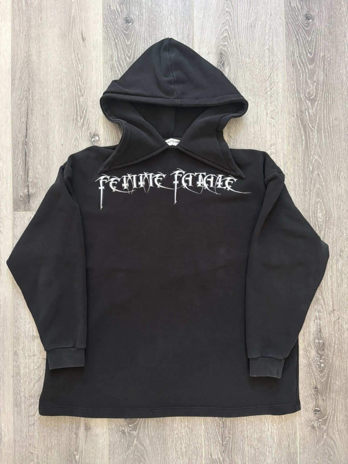 BALENCIAGA デムナ期Femme fatale フーディーブラック Balenciaga Femme Fatale Hoodie | Grailed