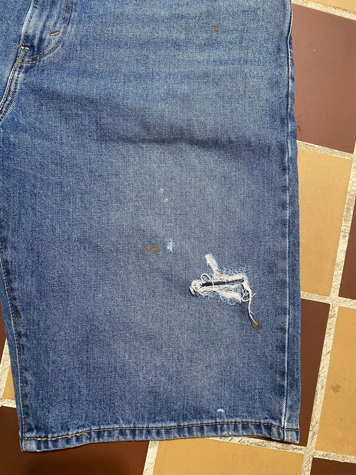 Levi's Vintage Levi’s 569 short jorts Baggy Y2K skater Size US 34 / EU 50 - 5 Thumbnail