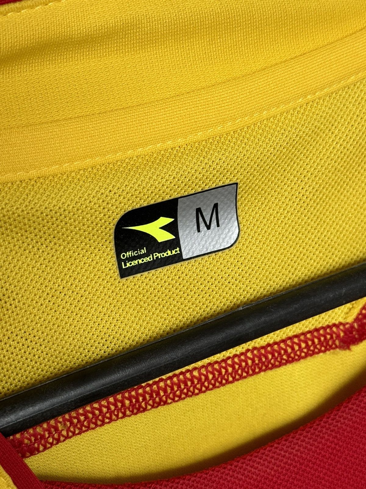 Diadora Watford 06/07 Home Football Jersey Size US M / EU 48-50 / 2 - 11 Thumbnail