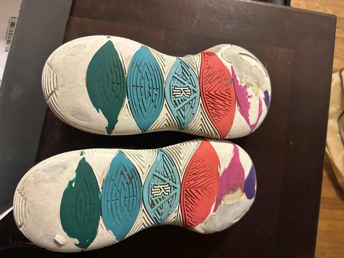 Nike Nike Kyrie 5 Galaxy Size US 9 / EU 42 - 4 Thumbnail