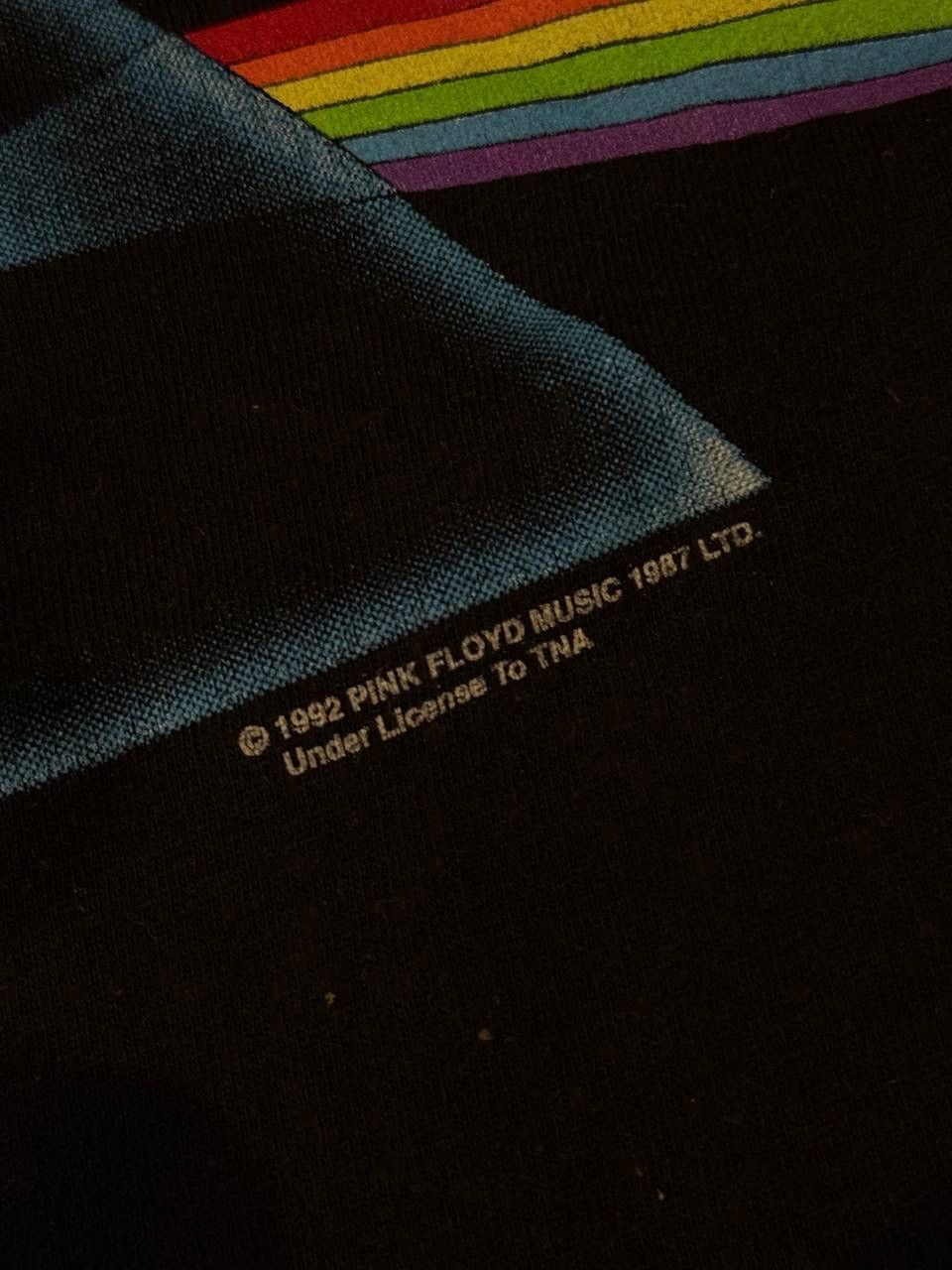 Band Tees PINK FLOYD 1992 Dark Side of the Moon Vintage Tee Size US L / EU 52-54 / 3 - 3 Thumbnail
