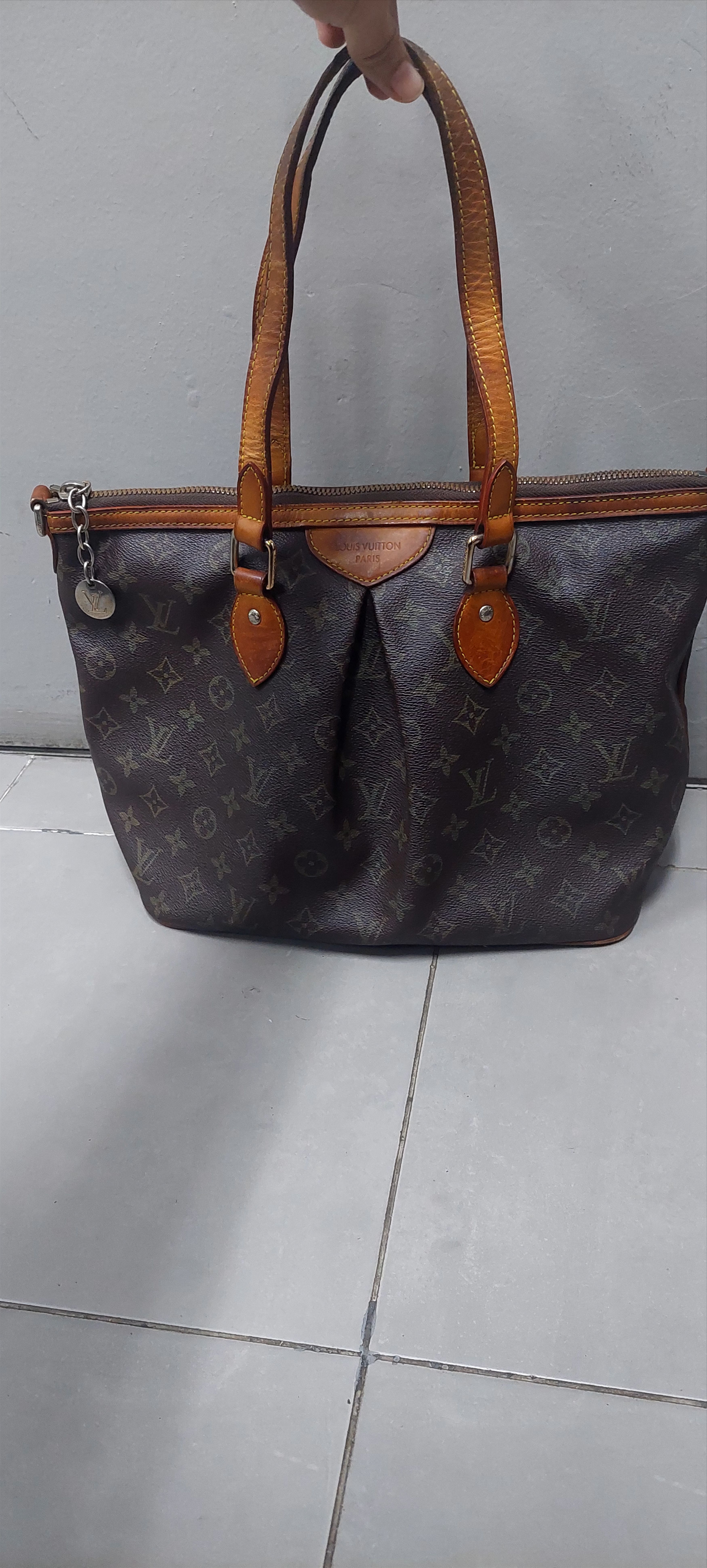 Louis Vuitton Louis Vuitton Monogram Palermo PM Size ONE SIZE - 1 Thumbnail