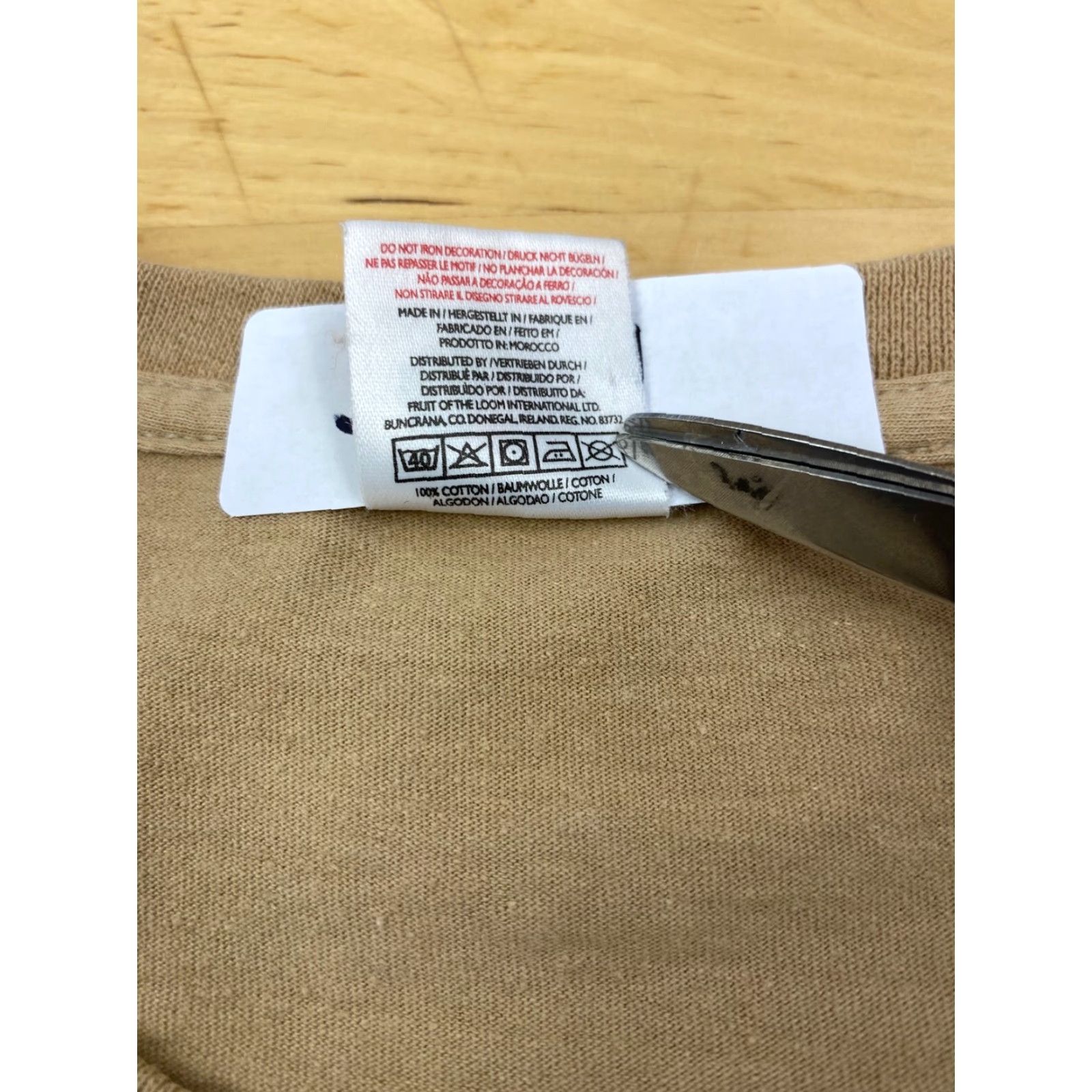 Fruit Of The Loom VINTAGE Fruit of the Loom T-Shirt Men Beige Brown The City of Dublin Travel 3409 L Shirt Size US L / EU 52-54 / 3 - 4 Thumbnail