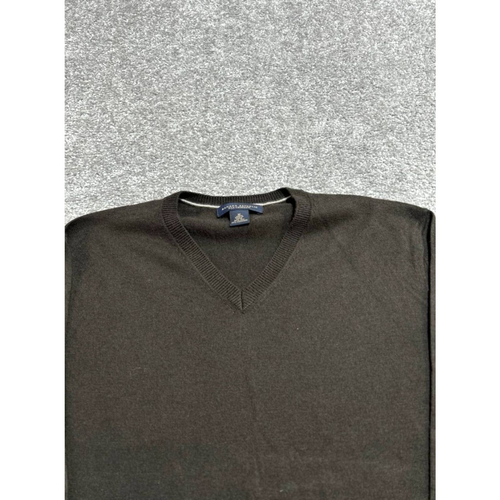 Banana Republic Banana Republic Sweater Mens Medium Brown Silk Ribbed Trim Tight Knit V Neck Pullover Casual Size US M / EU 48-50 / 2 - 3 Thumbnail