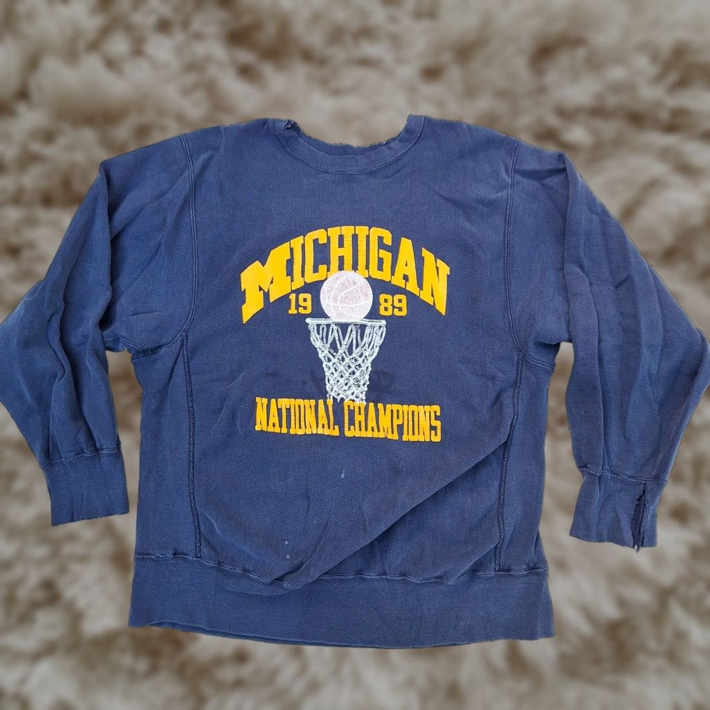 Vtg Champion Reverse Weave Michigan 1989 Basketball Crewneck Sweatshirt - Large