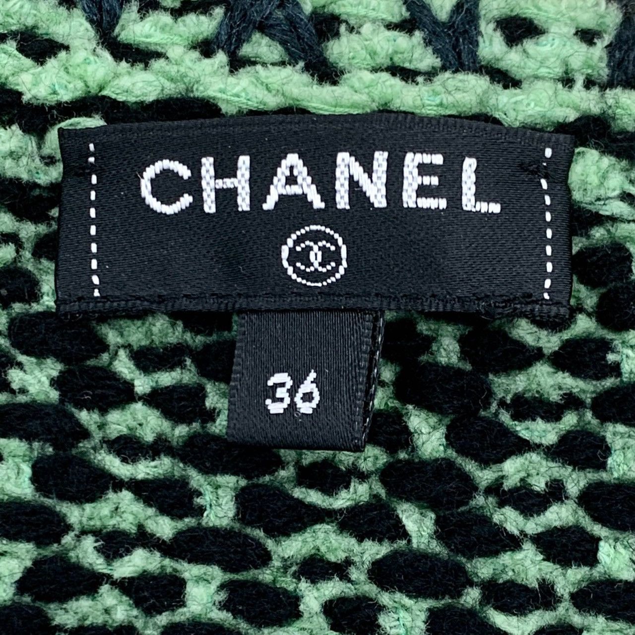 Chanel Chanel Double C Button Trimmed Cashmere Round Tweed Jacket Size XS / US 0-2 / IT 36-38 - 7 Thumbnail