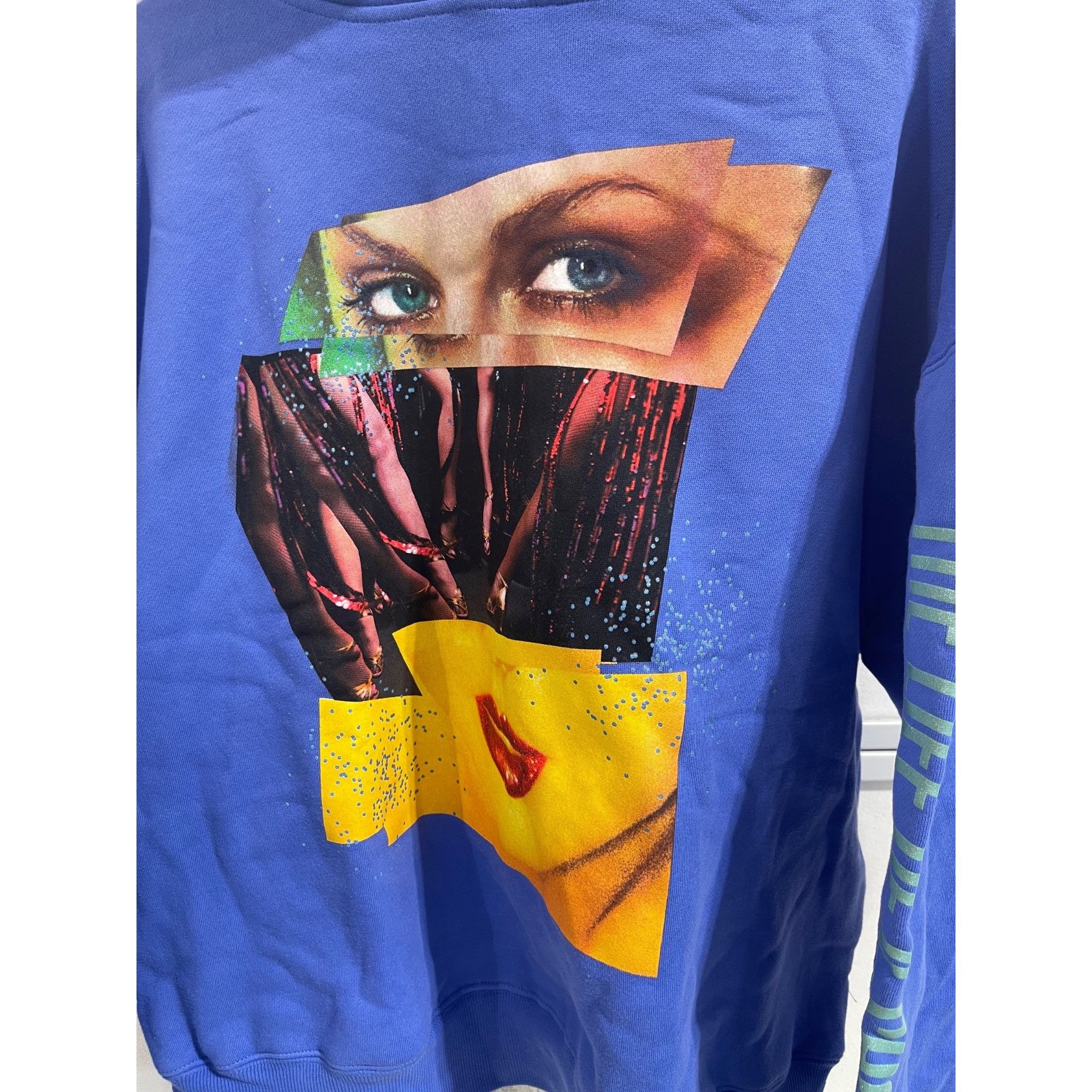 Band Tees NEW TAYLOR SWIFT THE LIFE OF A SHOWGIRL BLUE HOODIE MEDIUM Size M / US 6-8 / IT 42-44 - 3 Thumbnail
