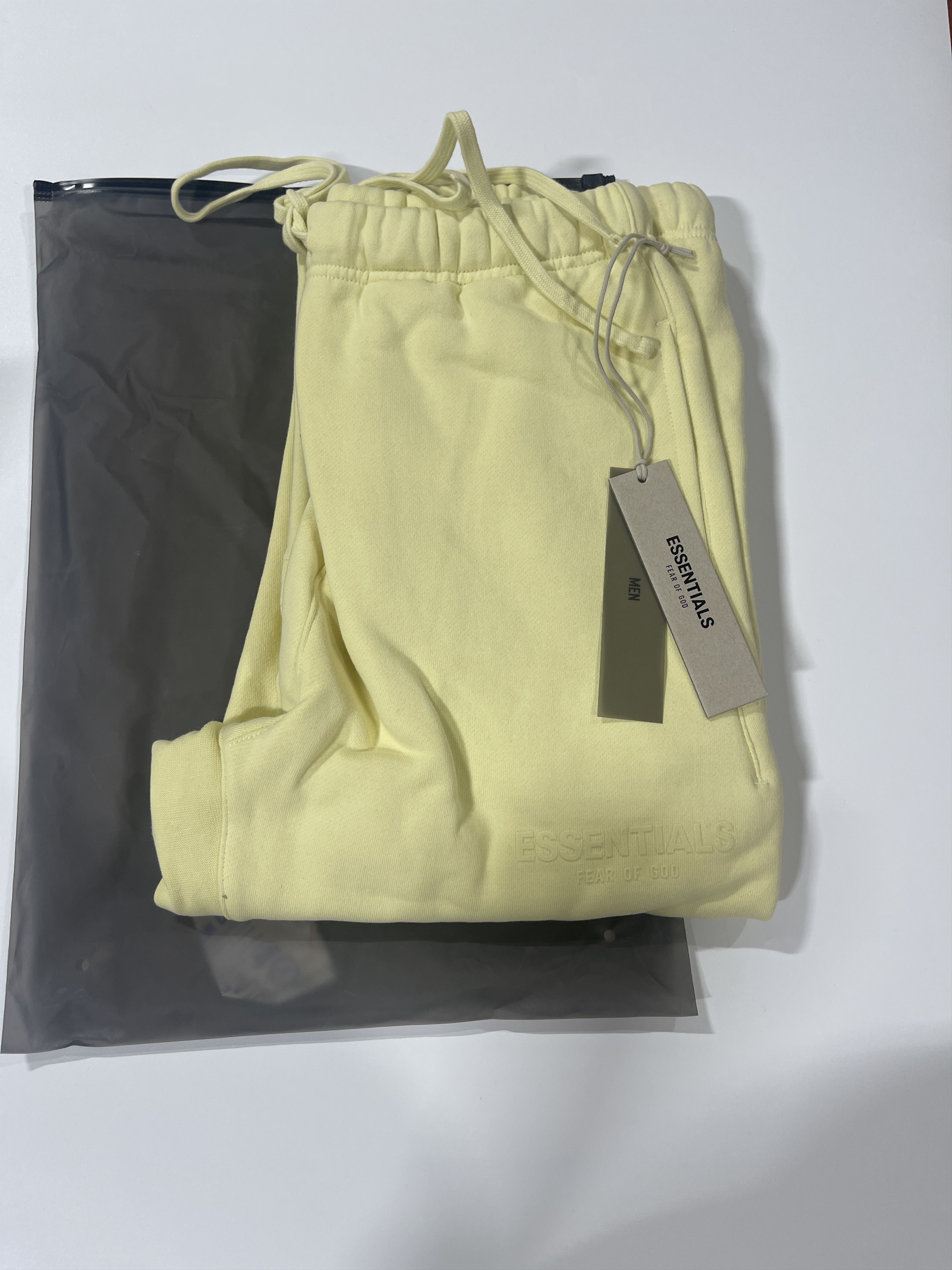 Essentials Fear of God Essentials Relaxed Sweatpant Color Canary Sz (L) Size US 36 / EU 52 - 2 Thumbnail