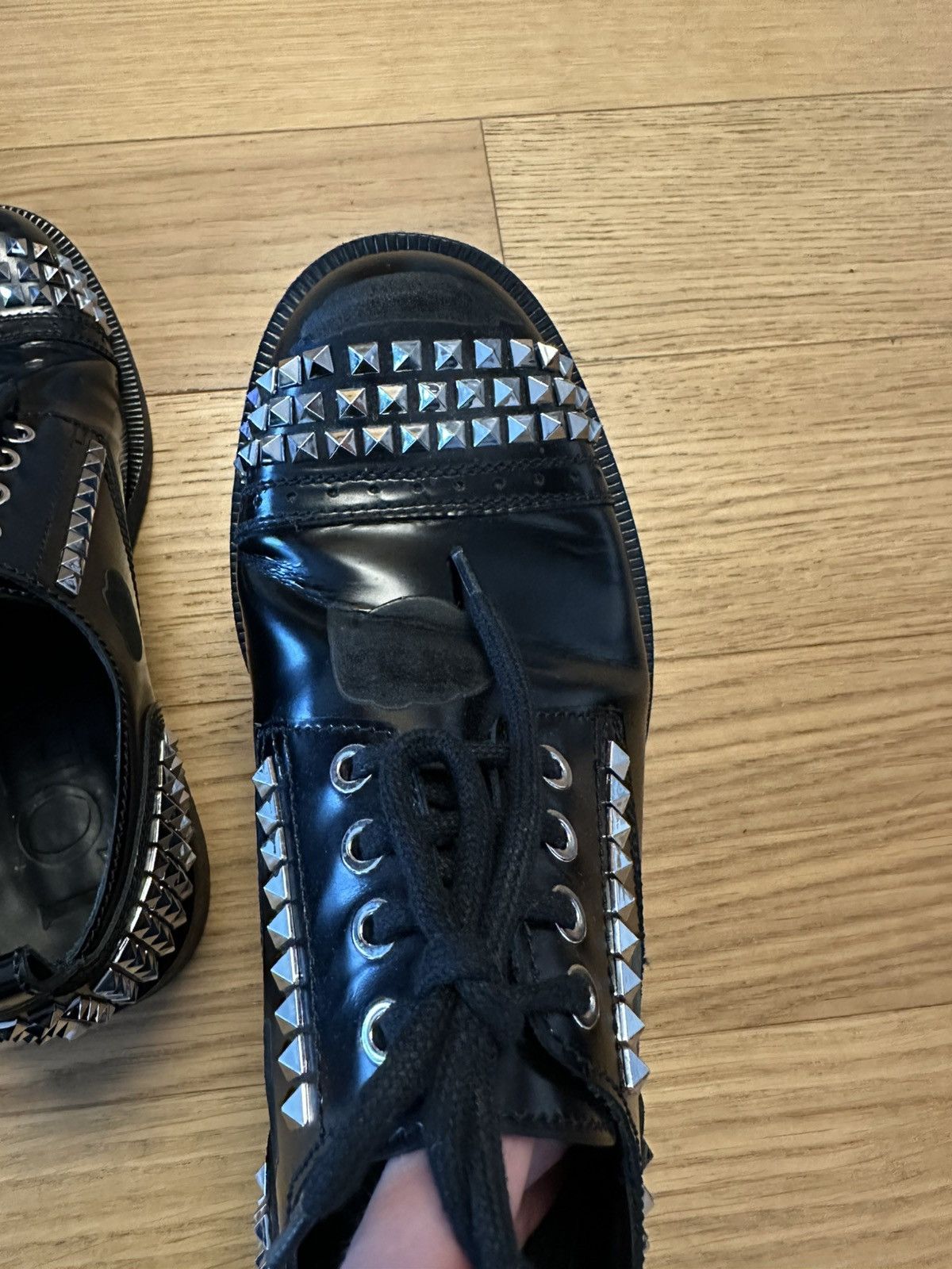 Loewe Loewe Black Distressed Leather Look Studded Oxfords Size 42 Size US 9 / EU 42 - 9 Thumbnail