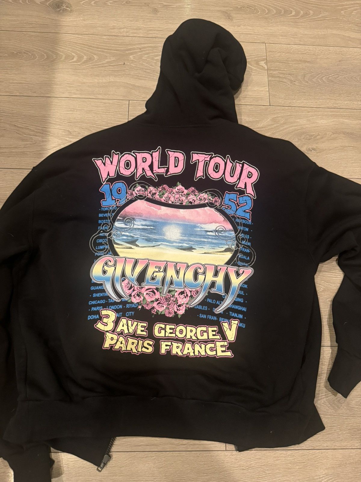 Givenchy Givenchy World Tour Zip Up Size US XL / EU 56 / 4 - 1 Thumbnail