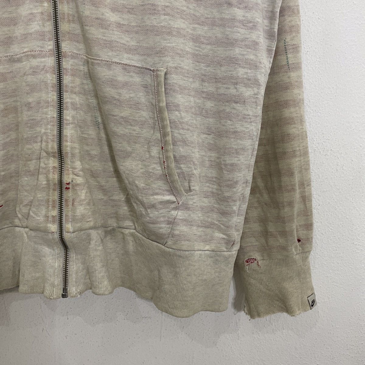 Nike × Vintage Vintage Y2k Nike Sportwear Distressed Zipper Hoodies Size US L / EU 52-54 / 3 - 2 Thumbnail