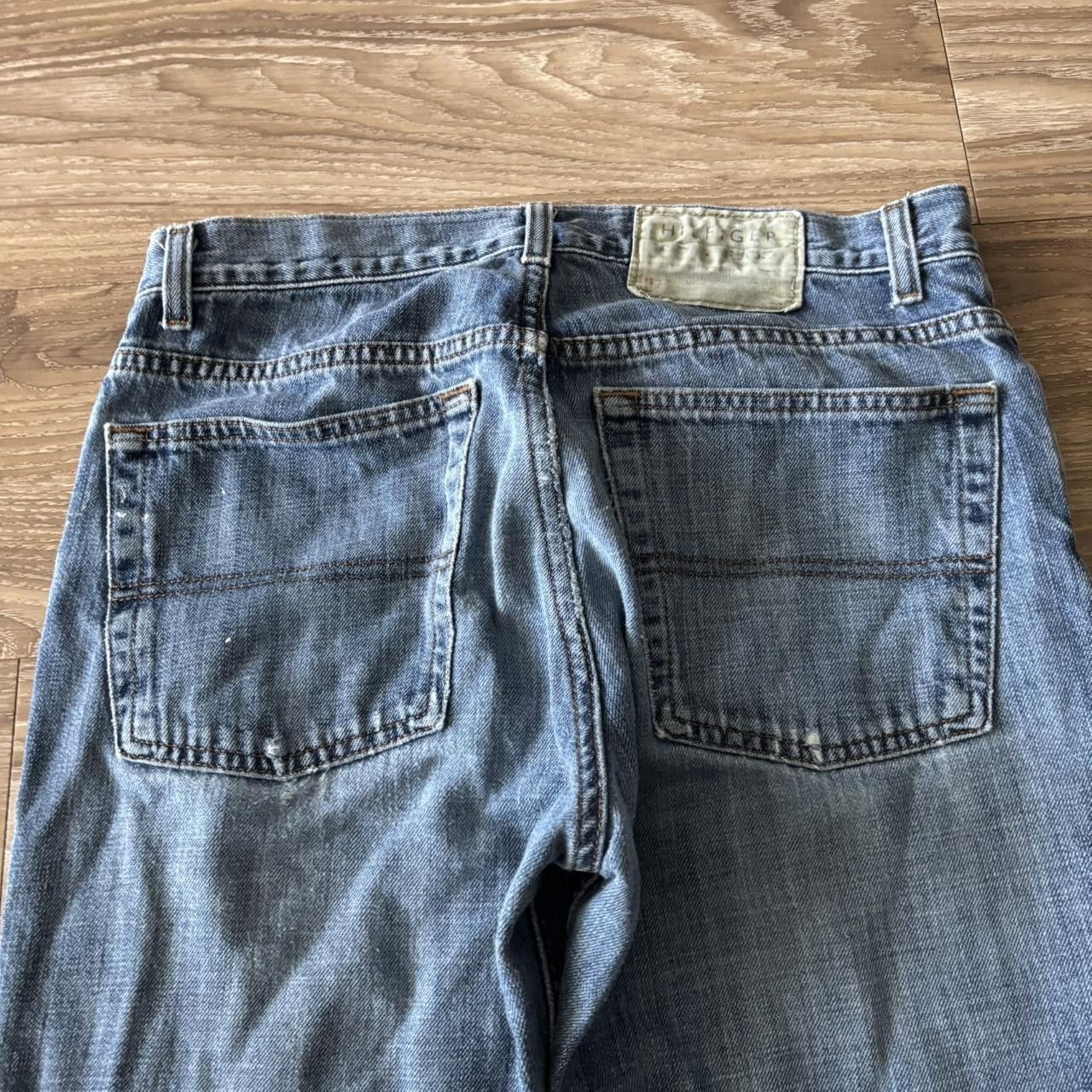 Tommy Hilfiger Crazy Vintage Y2K/2000s Medium Wash Tommy Hilfiger Essential Denim Jeans! 29x30 Size US 29 - 7 Thumbnail