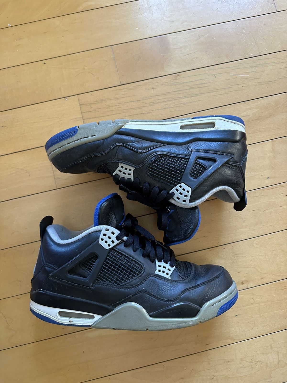 Jordan Brand Jordan 4 Reverse motorsport sz 10 Size US 10 / EU 43 - 2 Thumbnail